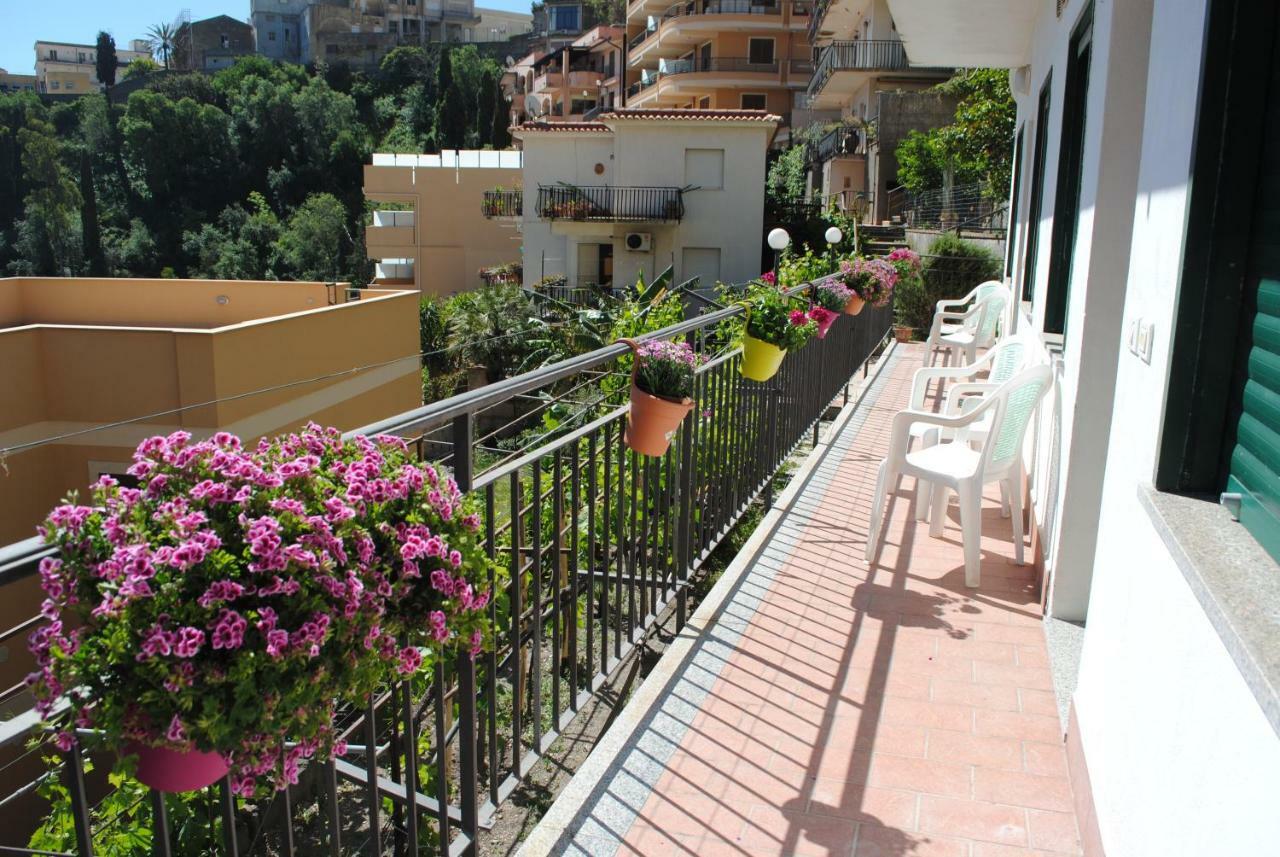 טאורמינה Il Rosmarino Apartment מראה חיצוני תמונה